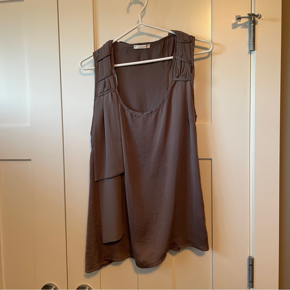 Stylish Taupe Sleeveless Top